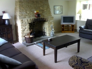The Farmouse Lounge - 4 Star Self Catering Accommodation